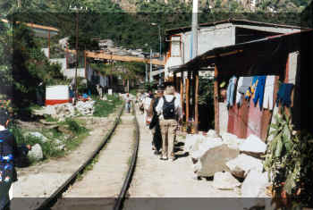 Peru-100.jpg (109797 bytes)