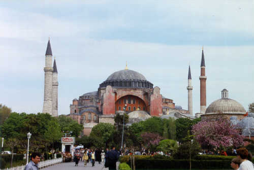 TR-Istan-01.jpg (85293 bytes)