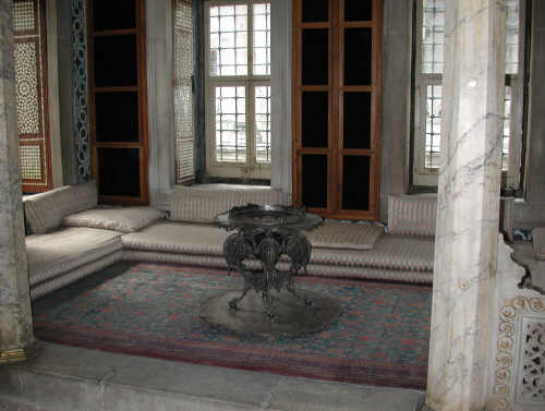 TR-Istan-11.jpg (373968 bytes)